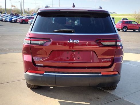 Used 2024 Jeep Grand Cherokee L Laredo AWD/4WD image 18