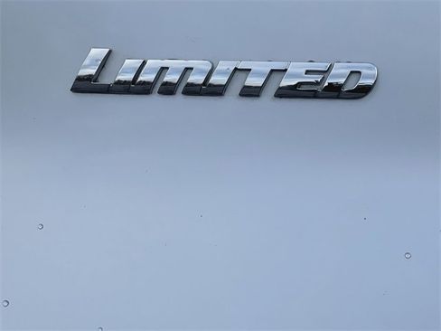 Used 2024 Toyota 4Runner Limited image 33