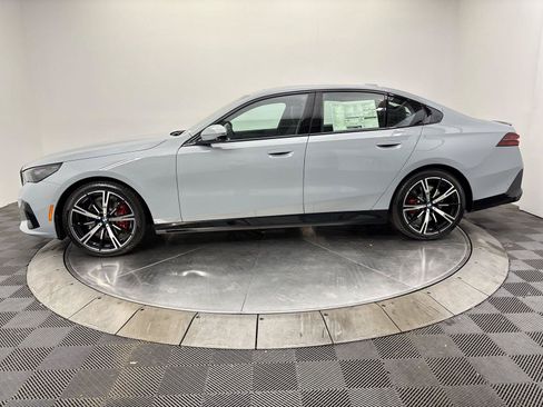New 2027 BMW 530i xDrive w/ M Sport Package AWD/4WD image 16