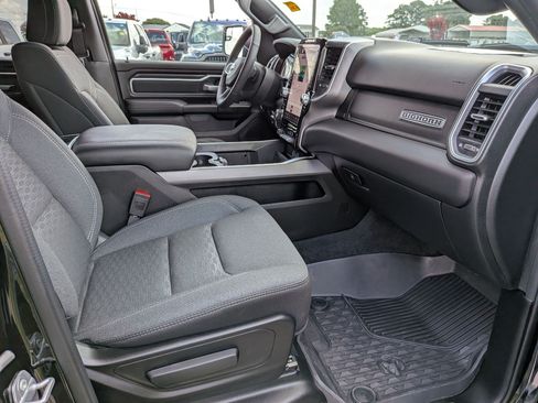 Used 2025 RAM 1500 Big Horn AWD/4WD image 20