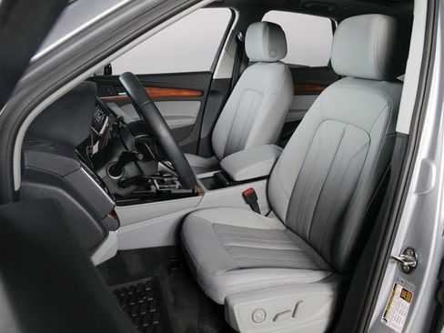 Certified 2022 Audi Q5 2.0T Premium Plus w/ Premium Plus Package image 10