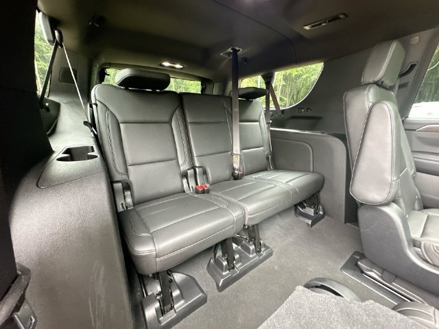 Used 2021 Chevrolet Suburban LT AWD/4WD image 37