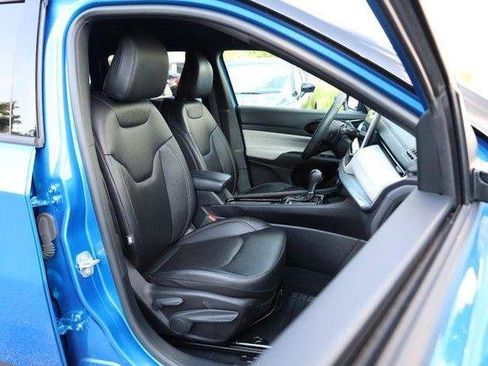 Used 2025 Jeep Compass Limited AWD/4WD image 24