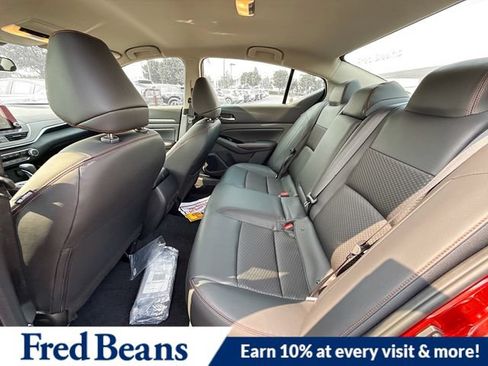 New 2025 Nissan Altima 2.5 SR AWD/4WD image 17
