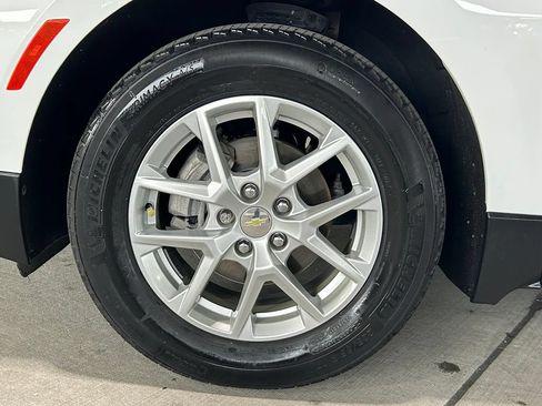 Used 2022 Chevrolet Equinox LT FWD image 31
