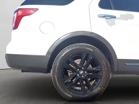 Used 2016 Ford Explorer Limited AWD/4WD image 29