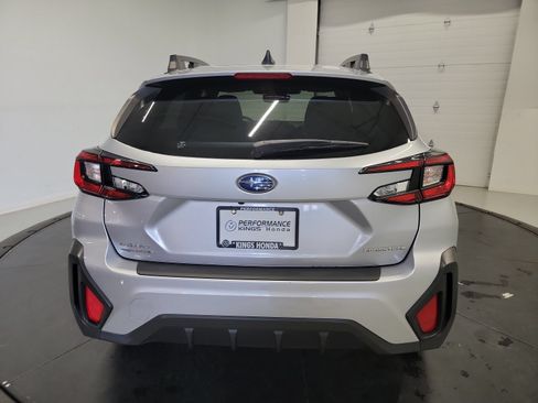 Used 2024 Subaru Crosstrek 2.0i Premium AWD/4WD image 8