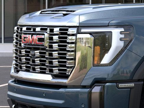 New 2026 GMC Sierra 2500 Denali image 13