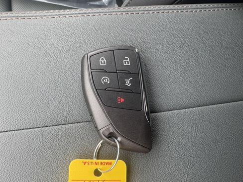 New 2027 GMC Terrain AT4 w/ Convenience Package III AWD/4WD image 40