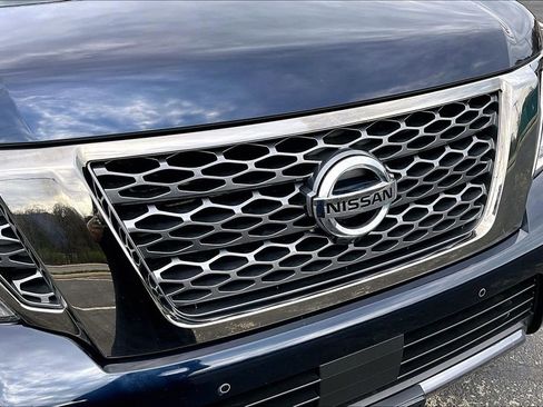 Used 2019 Nissan Armada Platinum w/ Captain's Chairs Package image 32