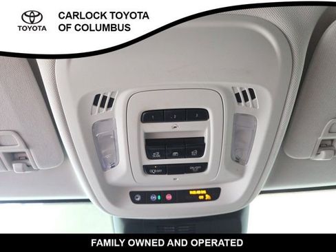Used 2024 Buick Envision Avenir AWD/4WD image 29