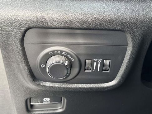 New 2026 Jeep Grand Cherokee Laredo AWD/4WD image 8