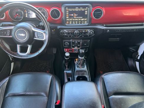 Used 2021 Jeep Wrangler Unlimited Rubicon w/ Xtreme Recon 35" Tire Package image 15