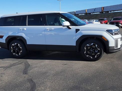 New 2026 Hyundai Santa Fe SE image 3