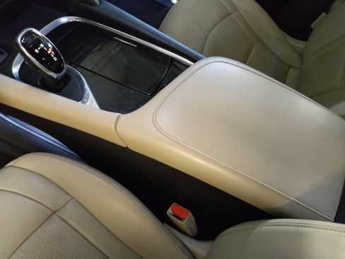 Used 2019 Buick Enclave Premium w/ Experience Buick Package image 26