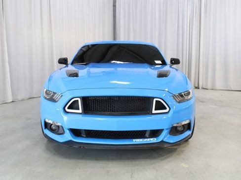 Used 2017 Ford Mustang GT w/ Black Accent Package RWD image 35