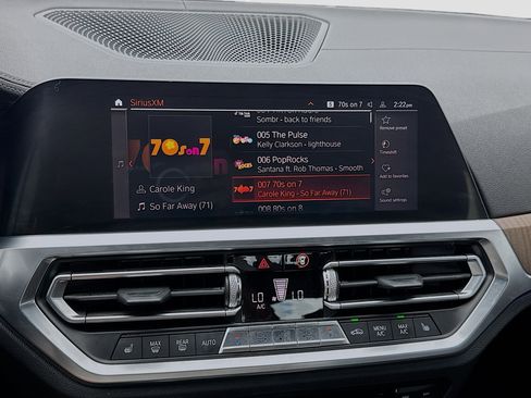 Used 2019 BMW 330i Sedan w/ M Sport Package image 11