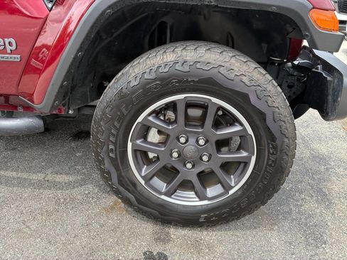 Used 2021 Jeep Wrangler Sport AWD/4WD image 29