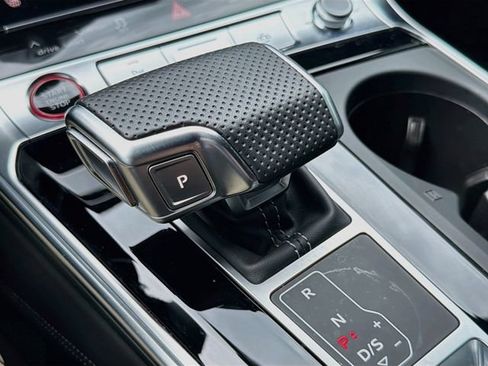Used 2025 Audi RS 6 performance AWD/4WD image 29