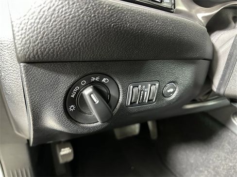 Used 2023 Dodge Challenger GT image 18