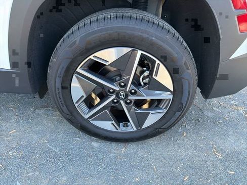 Certified 2025 Hyundai Tucson SEL image 6