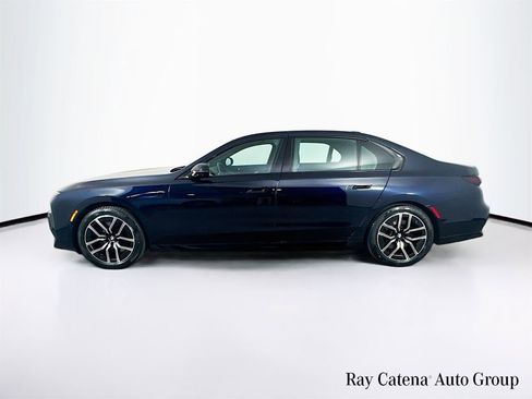 Used 2024 BMW 740i xDrive w/ Premium Package AWD/4WD image 4