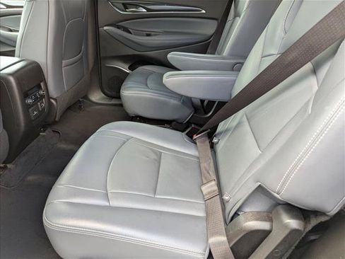 Used 2022 Buick Enclave Premium AWD/4WD image 25