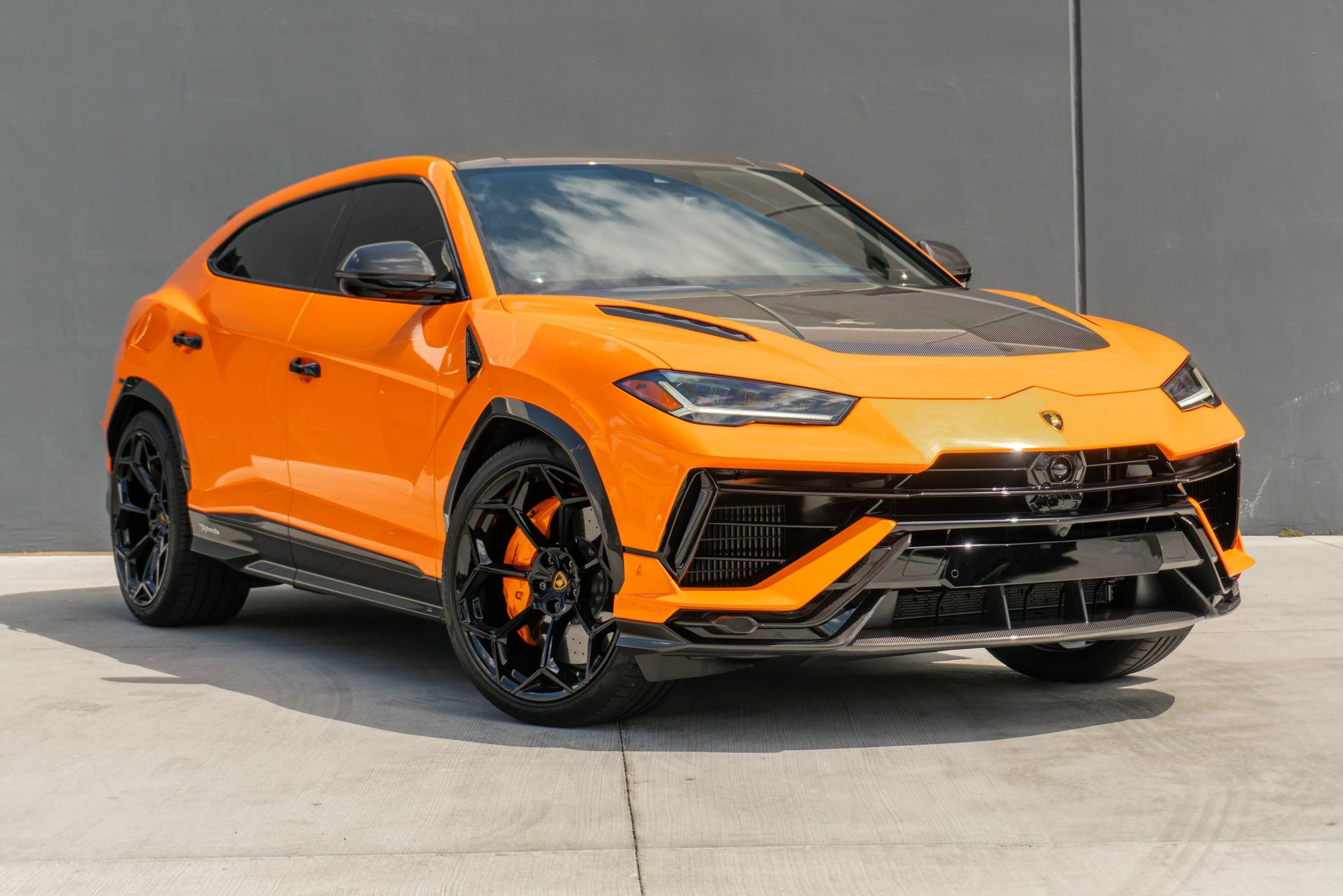 Used 2024 Lamborghini Urus Performante AWD/4WD image 5