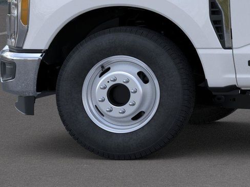 New 2026 Ford F350 2WD Crew Cab DRW Super Duty image 19