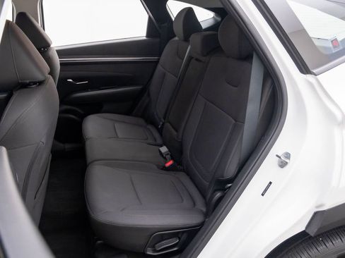 Used 2023 Hyundai Tucson SE image 15