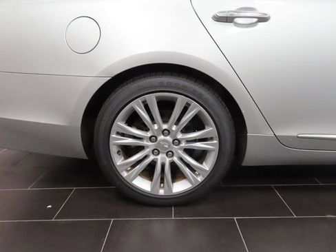 Used 2019 Cadillac XTS Luxury image 17