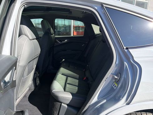 Used 2024 Audi Q4 e-tron Prestige image 12