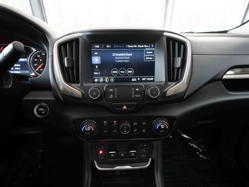 Used 2020 GMC Terrain Denali w/ Denali Premium Package AWD/4WD image 17
