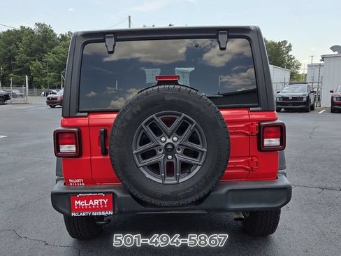 Used 2024 Jeep Wrangler Unlimited Sport AWD/4WD image 4