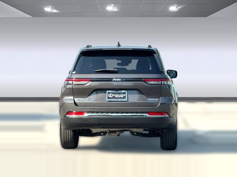 Used 2022 Jeep Grand Cherokee Limited AWD/4WD image 9