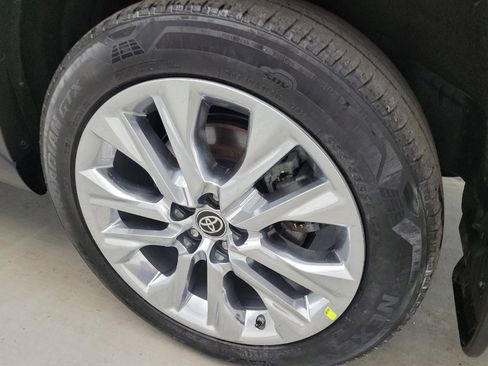 Used 2020 Toyota Highlander Limited AWD/4WD image 31
