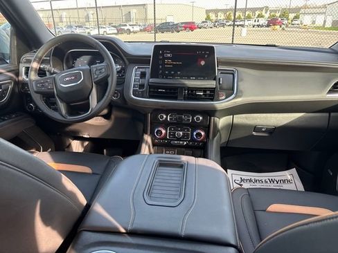 Used 2023 GMC Yukon AT4 w/ Max Trailering Package image 9