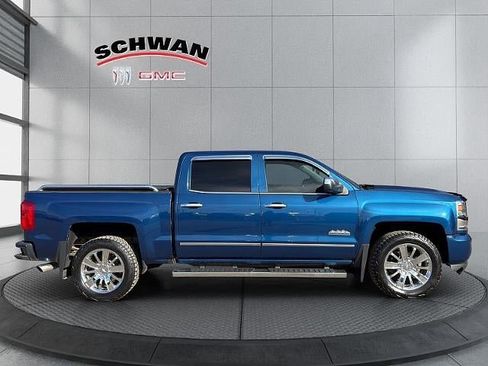 Used 2018 Chevrolet Silverado 1500 High Country image 3