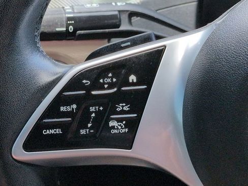 Used 2023 Mercedes-Benz C 300 Sedan image 25