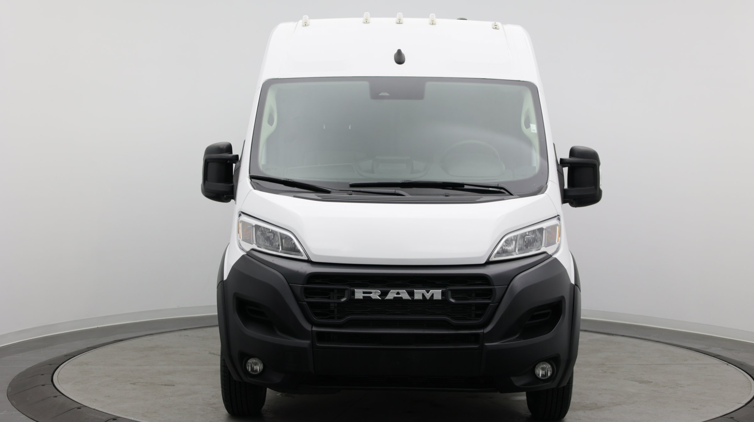 Used 2024 RAM ProMaster 2500 w/ Convenience Group FWD image 2