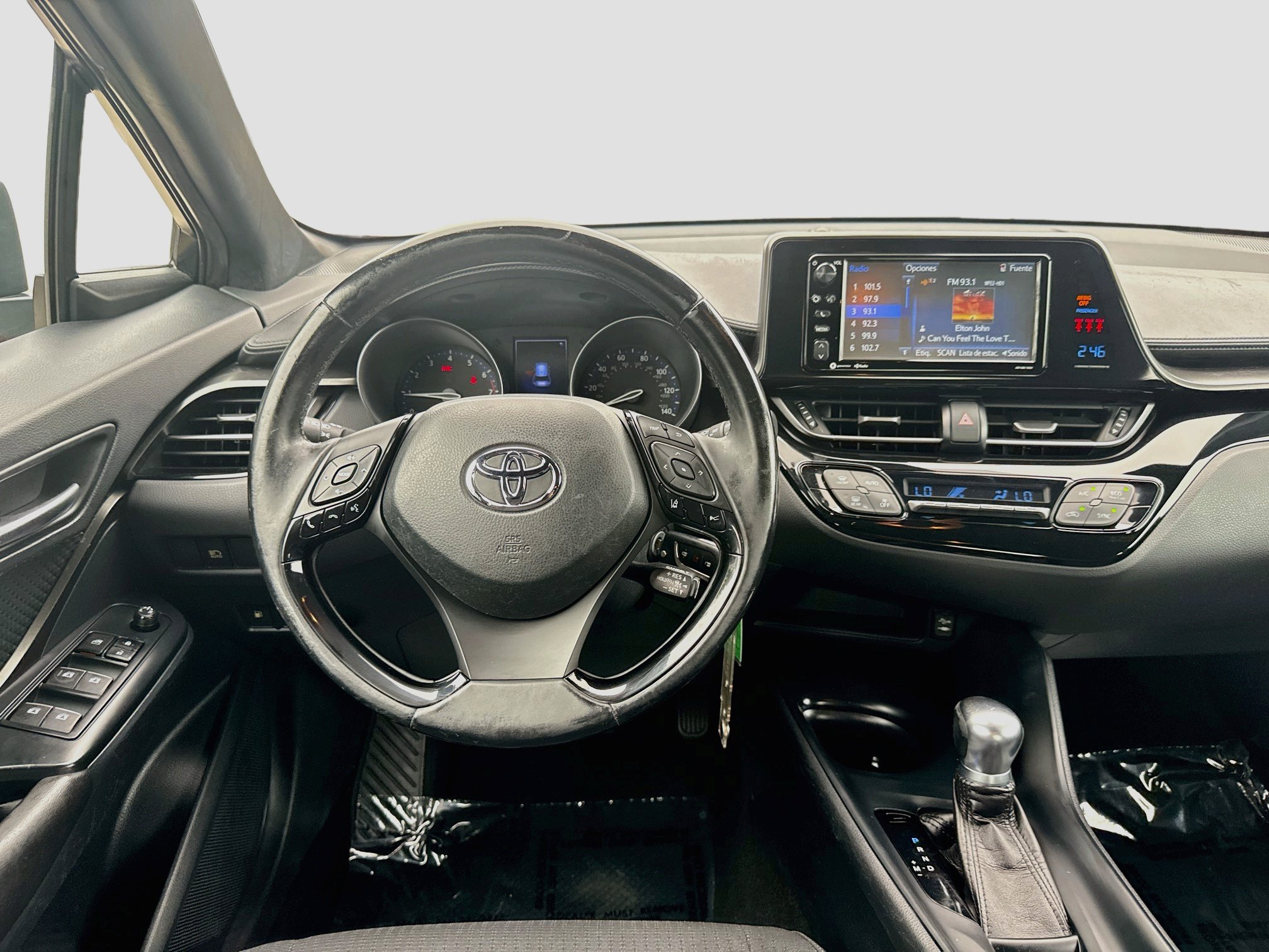 Used 2018 Toyota C-HR XLE FWD image 18