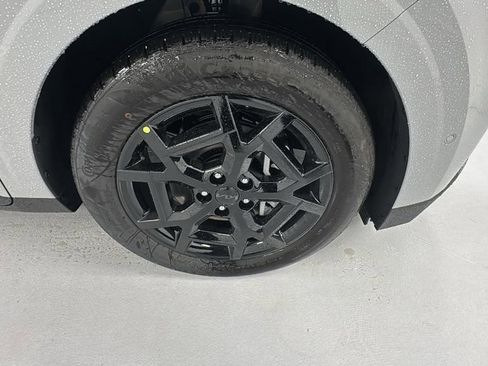 New 2026 Kia Carnival SX w/ SX Dark Edition Package FWD image 9