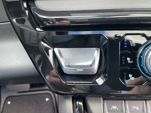 New 2026 GMC Sierra 1500 AT4 w/ AT4 Premium Package AWD/4WD image 17
