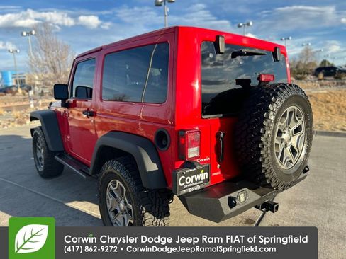 Used 2018 Jeep Wrangler Rubicon w/ Connectivity Group AWD/4WD image 5