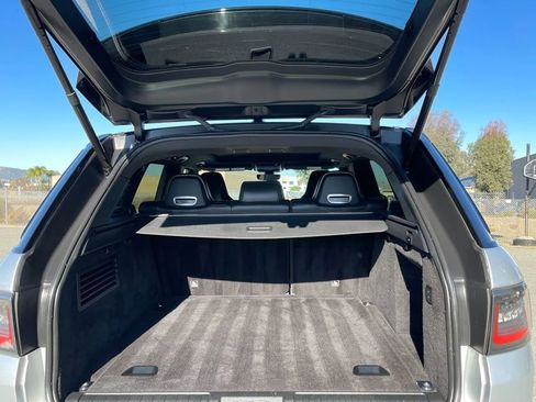 Used 2019 Land Rover Range Rover Sport SVR image 10