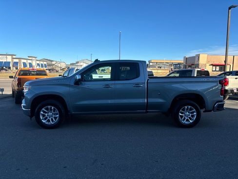 Used 2023 Chevrolet Silverado 1500 LT image 2