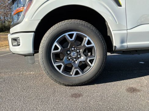 Used 2024 Ford F150 STX image 32