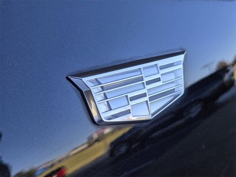 Used 2025 Cadillac XT6 Premium Luxury image 14