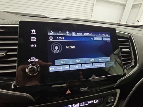 Used 2022 Honda Passport Elite image 17