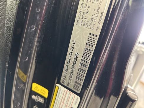 Used 2023 Jeep Wrangler Unlimited Rubicon image 15